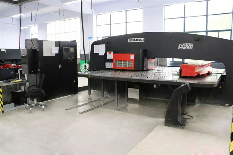 多工位轉(zhuǎn)塔式數(shù)控沖床_風(fēng)機盤管加工設(shè)備