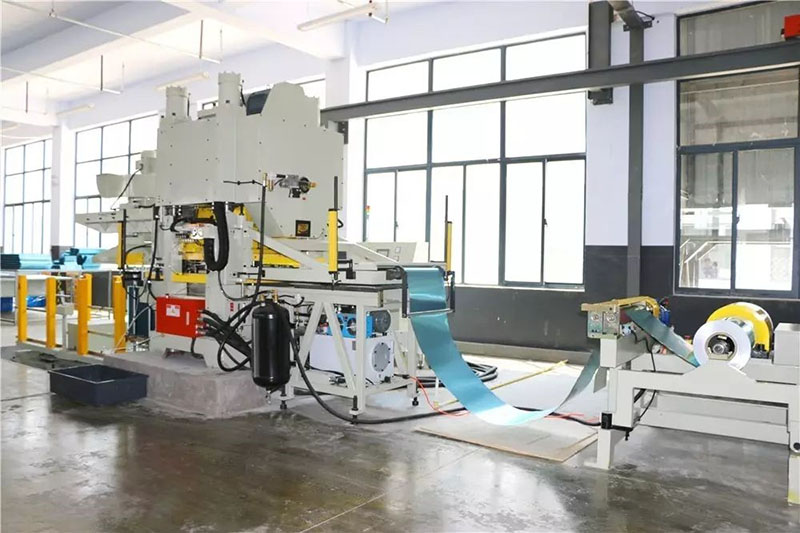 翅片高速?zèng)_床_風(fēng)機(jī)盤管翅片加工設(shè)備