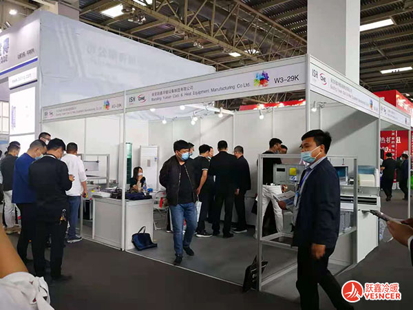 中國供熱展現(xiàn)場，躍鑫展位訪客火爆