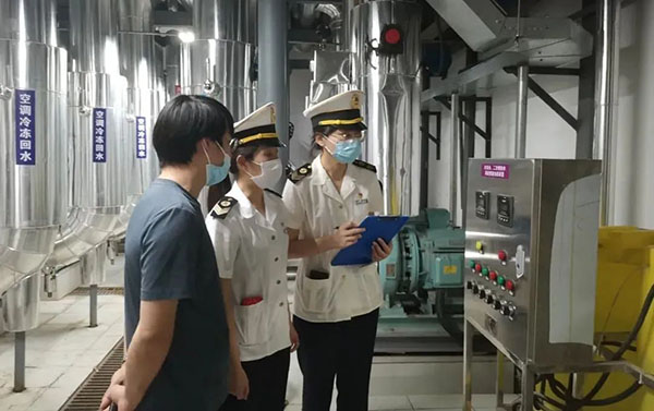 上海市虹口區(qū)衛(wèi)監(jiān)所開(kāi)展集中空調(diào)通風(fēng)系統(tǒng)排摸建檔和專(zhuān)項(xiàng)監(jiān)督檢查工作